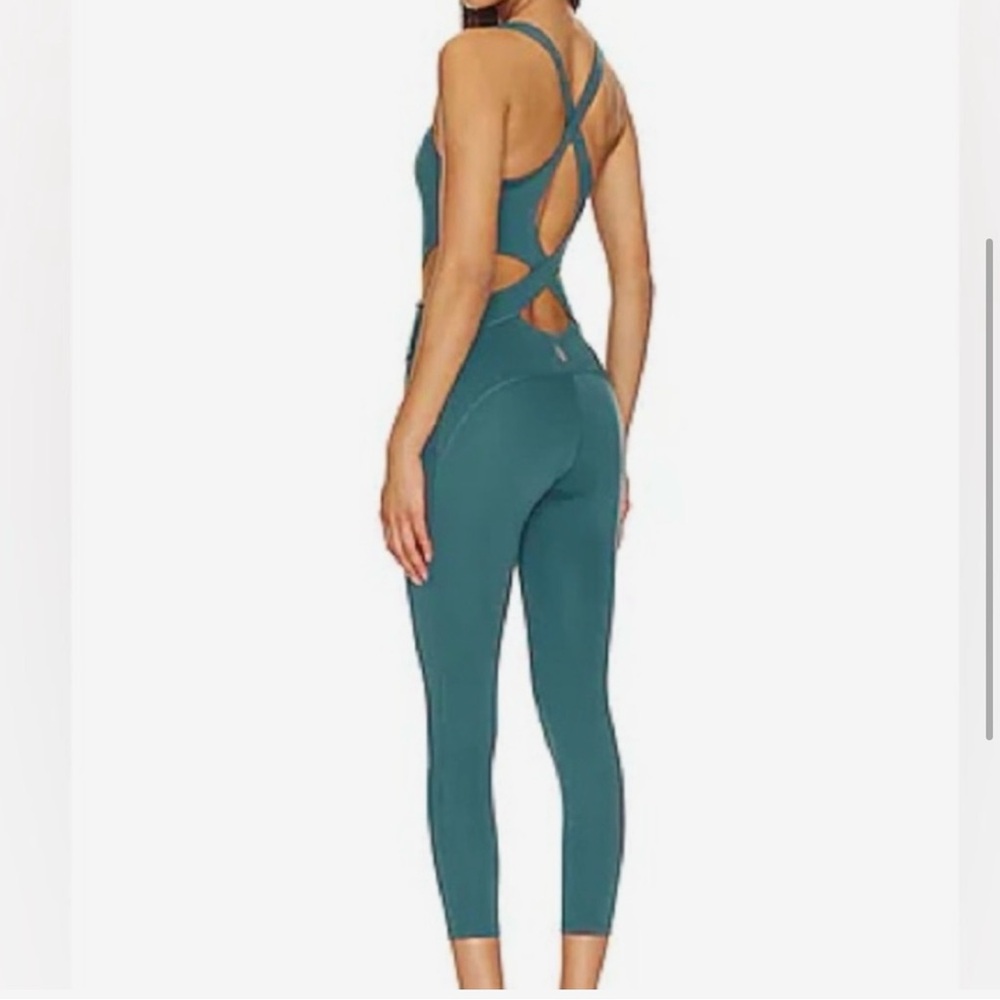 NWT-FREE PEOPLE MOVEMENT ONESIE - Picture 6 of 9